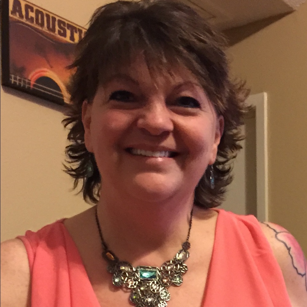 Meet your Posher, Stefani